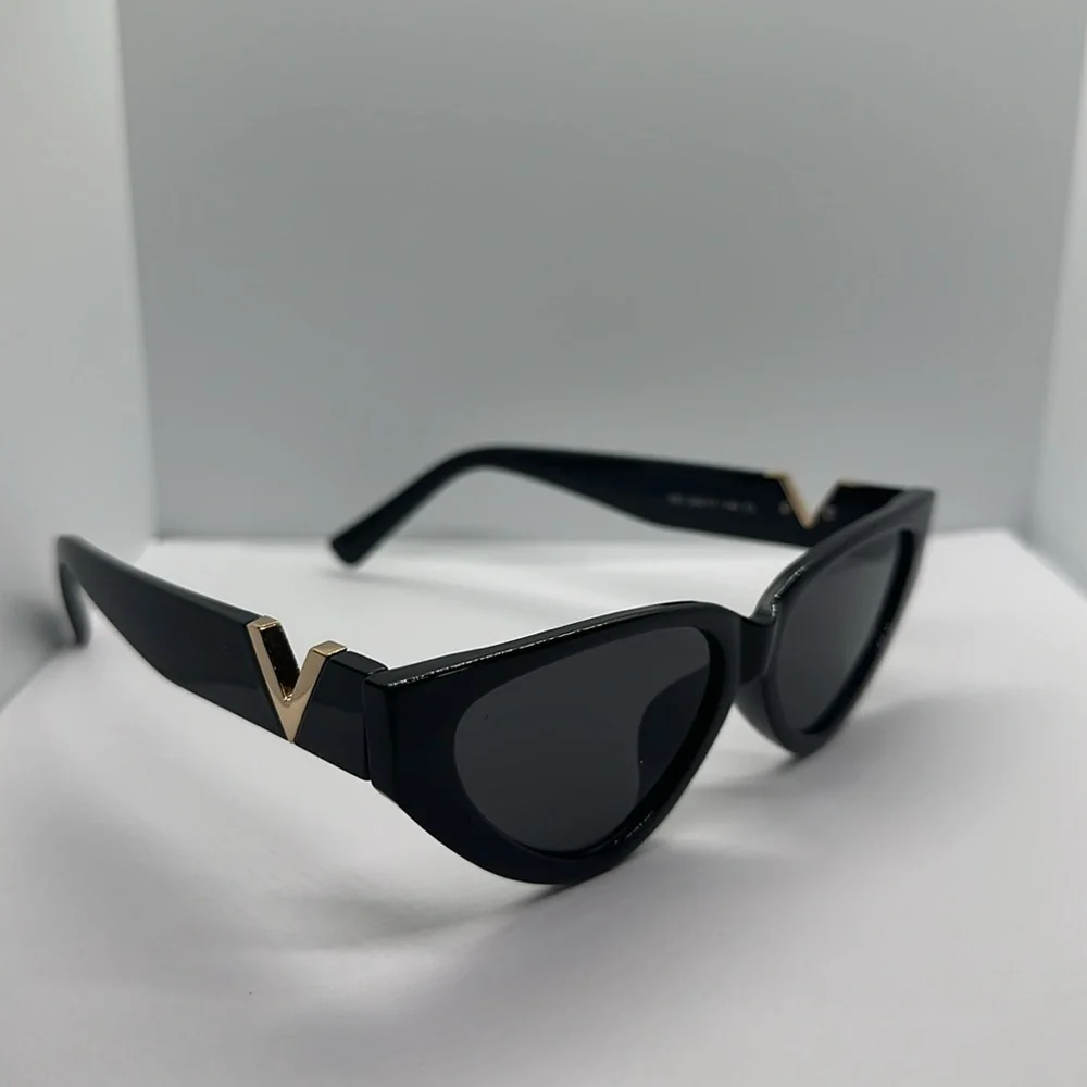 Black Cat Eye Sunglasses Gold V Detail UV Protection Trendy Chic Sunnies